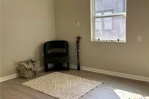 964 E Mountain St, Seguin, TX 78155 - Photo 22