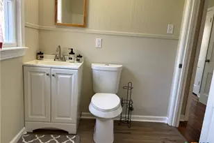 964 E Mountain St, Seguin, TX 78155 - Photo 30