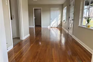 964 E Mountain St, Seguin, TX 78155 - Photo 16