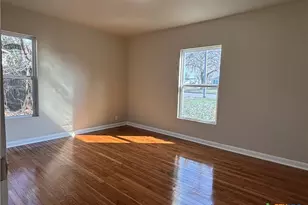 964 E Mountain St, Seguin, TX 78155 - Photo 26