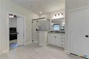 101 Cedar Crk Ct, Woodway, TX 76712 - Photo 12