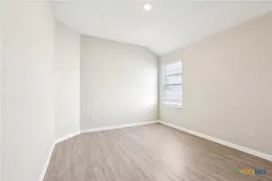 2824 Green Finch, New Braunfels, TX 78130 - Photo 22