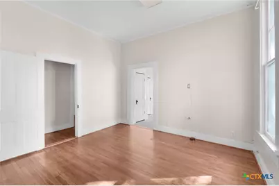 107 W 5th Street, Lampasas, TX 76550 - Photo 12