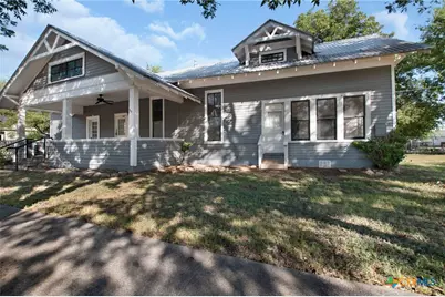 107 W 5th Street, Lampasas, TX 76550 - Photo 2