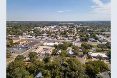 107 W 5th Street, Lampasas, TX 76550 - Photo 30
