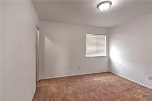 9613 Raeburn Court, Killeen, TX 76542 - Photo 32