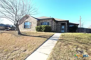 401 E Hogan Dr, Copperas Cove, TX 76522 - Photo 1