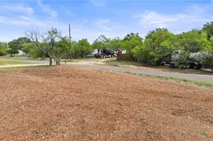 338 E Stonecastle Dr, Marble Falls, TX 78654 - Photo 2