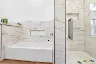 3811 Waterwood Pass Dr, Elmendorf, TX 78112 - Photo 20