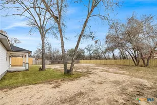 3811 Waterwood Pass Dr, Elmendorf, TX 78112 - Photo 34