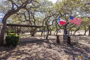 118 Buffalo Springs Rd, New Braunfels, TX 78132 - Photo 4