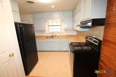709 S 11th Street, Copperas Cove, TX 76522 - Photo 2