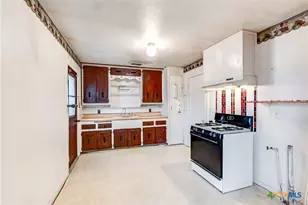 803 E Avenue G, Killeen, TX 76541 - Photo 12