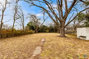 803 E Avenue G, Killeen, TX 76541 - Photo 24