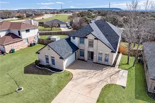 121 E Deerhorn Pass, Harker Heights, TX 76548 - Photo 2