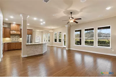 208 Lowman Lane, New Braunfels, TX 78132 - Photo 10