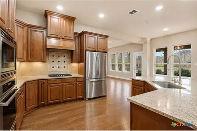 208 Lowman Lane, New Braunfels, TX 78132 - Photo 12