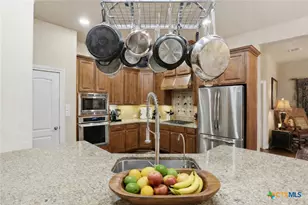 208 Lowman Ln, New Braunfels, TX 78132 - Photo 16