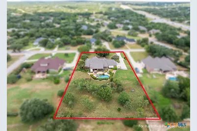 208 Lowman Lane, New Braunfels, TX 78132 - Photo 4