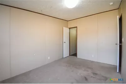 413 West Oaks Drive, Victoria, TX 77905 - Photo 22