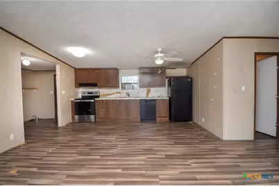 413 West Oaks Drive, Victoria, TX 77905 - Photo 14