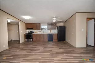 413 W Oaks Dr, Victoria, TX 77905 - Photo 14