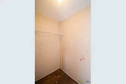 413 West Oaks Drive, Victoria, TX 77905 - Photo 20