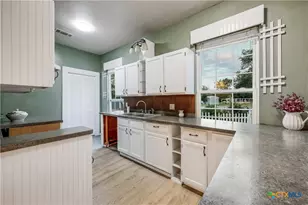 13471 Cedar Valley Rd, Salado, TX 76571 - Photo 26