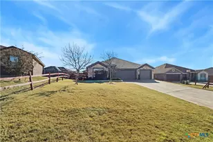 105 Button Bush Ct, Nolanville, TX 76559 - Photo 2