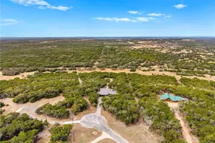 319 Impala Ln, Lampasas, TX 76550 - Photo 44