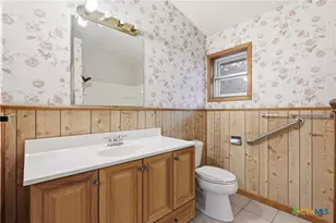 333 Tamarack Dr, Canyon Lake, TX 78133 - Photo 16