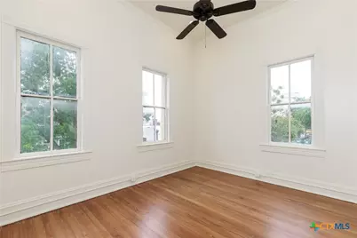 207 1/2 E Constitution Street #8, Victoria, TX 77901 - Photo 24