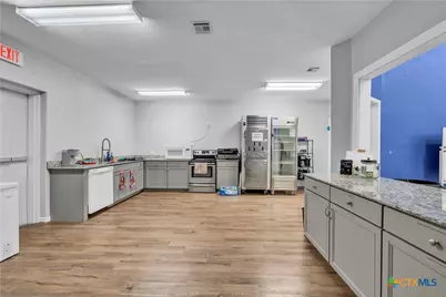 502 W Business 190 Highway, Copperas Cove, TX 76522 - Photo 36