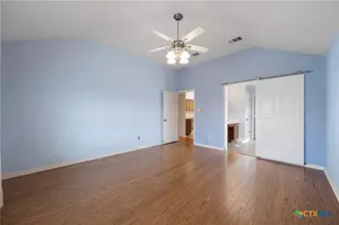 215 Kerley Dr, Hutto, TX 78634 - Photo 14