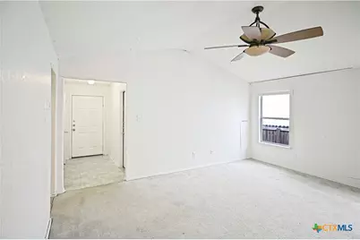 371 Copper Mountain, New Braunfels, TX 78130 - Photo 4