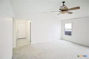 371 Copper Mountain, New Braunfels, TX 78130 - Photo 4