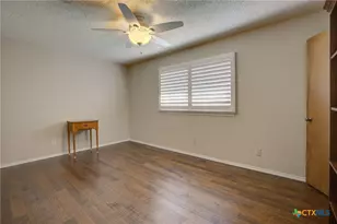 408 Acorn Dr, New Braunfels, TX 78130 - Photo 16