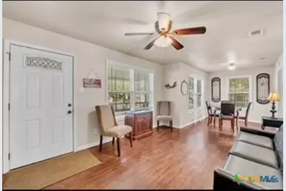 1017 S 6th Street, Temple, TX 76504 - Photo 4