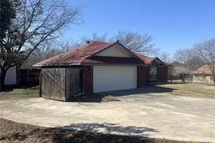 3908 Lakecliff Dr, Harker Heights, TX 76548 - Photo 2