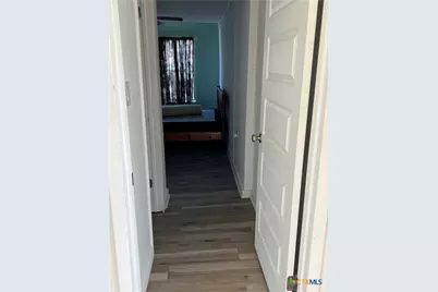 302 N Arnold Street, Lampasas, TX 76550 - Photo 14