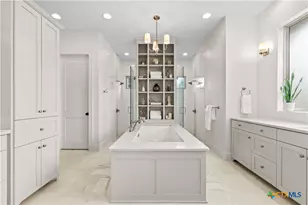 1043 Twin River, Canyon Lake, TX 78133 - Photo 30