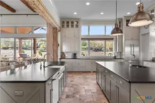 1043 Twin River, Canyon Lake, TX 78133 - Photo 20