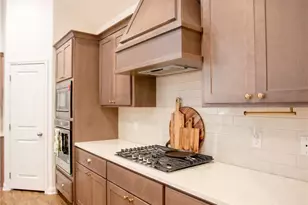 407 Brushy Creek, Victoria, TX 77904 - Photo 12