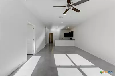 526 Lost Trail #B, Copperas Cove, TX 76522 - Photo 2