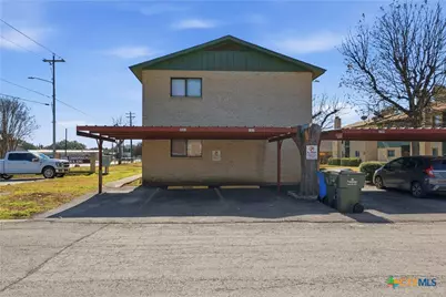 516 N King Street #301, Seguin, TX 78155 - Photo 4