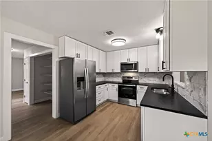 543 Beverly Ln, New Braunfels, TX 78130 - Photo 6