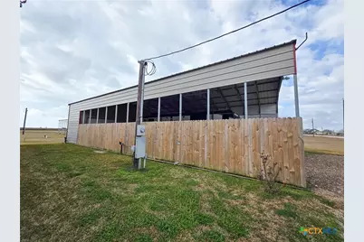 301 Tarpon Drive, Palacios, TX 77465 - Photo 18