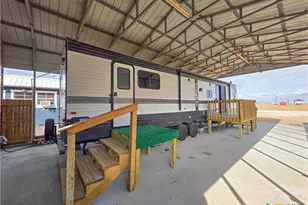 301 Tarpon Dr, Palacios, TX 77465 - Photo 20