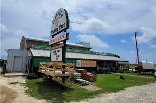 301 Tarpon Dr, Palacios, TX 77465 - Photo 34