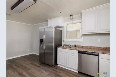 207 W 14th Avenue, Belton, TX 76513 - Photo 4